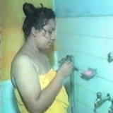 Mature Babita aunty taking naked bathing